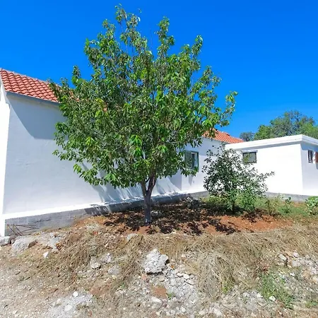 Nikola Σπίτι διακοπών